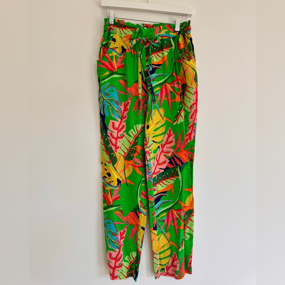 Olivaceous Tropical print pants size Medium